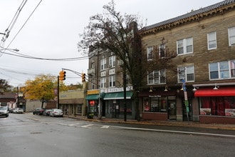 288-290 Main St in West Orange, NJ - Foto de edificio - Building Photo