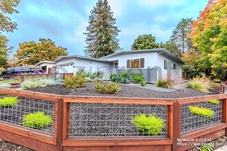 3040 Blane Way in Napa, CA - Building Photo - Building Photo