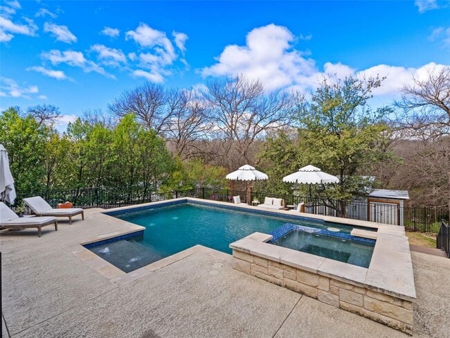 property at 1006 Meriden Ln