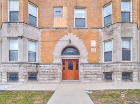 4858 S Prairie Ave in Chicago, IL - Building Photo