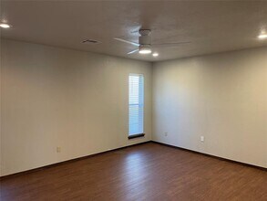 2325 Apple Way in Edmond, OK - Building Photo - Building Photo