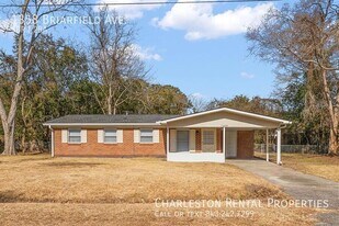 1358 Briarfield Ave in Charleston, SC - Building Photo