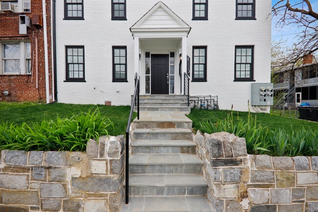 property at 116 Emerson St NW