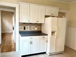 129 Post Rd in Fairfield, CT - Building Photo - Building Photo