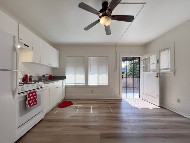 property at 1238 E 7th St