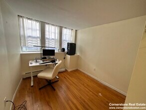 22 Phillips St, Unit M in Boston, MA - Foto de edificio - Building Photo