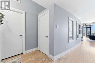 300 Powell Ave in Ottawa, ON - Building Photo - Building Photo