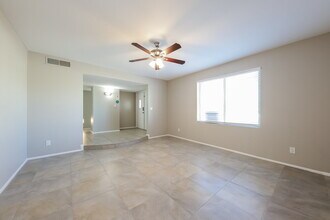 14009 N 42nd Dr in Phoenix, AZ - Building Photo - Building Photo