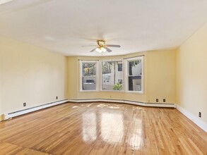 287 Fisher Ave in White Plains, NY - Foto de edificio - Building Photo