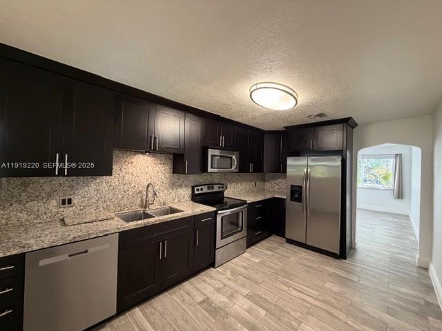 2740 SW 32nd Ave in Miami, FL - Building Photo - Building Photo