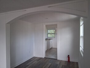 2904 Moncrief Rd in Jacksonville, FL - Building Photo - Building Photo