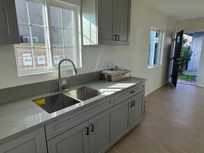 4575 W 168th St in Lawndale, CA - Building Photo - Building Photo