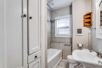 456 N Roosevelt St in Wichita, KS - Building Photo - Building Photo