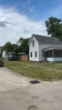 804 W 1st St in Albany, IN - Building Photo - Building Photo