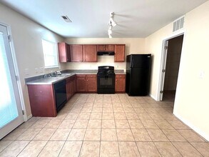 3910 Evans Dr in Raleigh, NC - Foto de edificio - Building Photo