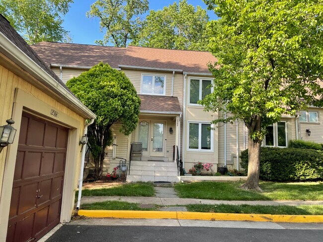 12582 Garland Tree Ct in Fairfax, VA - Building Photo - Building Photo