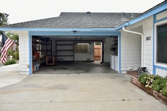 2027 Fuerte Ln in Escondido, CA - Building Photo - Building Photo
