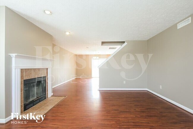 3070 Limber Pine Dr in Whiteland, IN - Building Photo - Building Photo