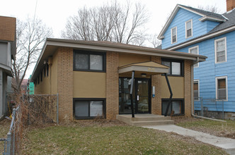 2612 Pillsbury Ave in Minneapolis, MN - Building Photo - Building Photo