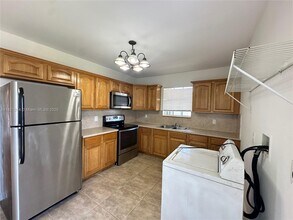 2235 Farragut St in Hollywood, FL - Building Photo - Building Photo
