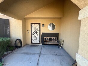 4325 Silvercrest Ct in North Las Vegas, NV - Building Photo - Building Photo
