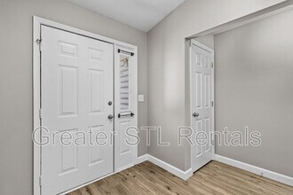 9 Valley Rd in St. Charles, MO - Building Photo - Building Photo