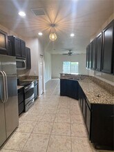 3448 NE 1st St in Homestead, FL - Foto de edificio - Building Photo