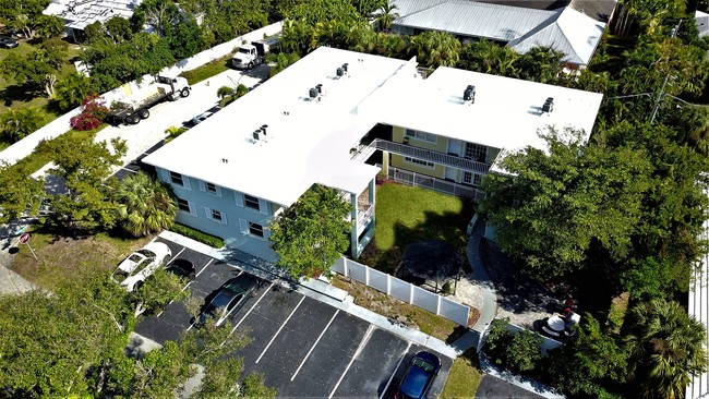 Seastone Multifamily Vacation Rentals in Delray Beach, FL - Building Photo - Building Photo