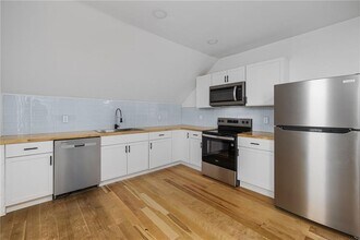 30 Cypress St in Providence, RI - Building Photo - Building Photo