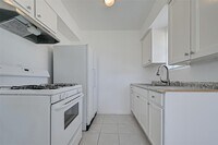 7818 Oak Knoll Ln photo'