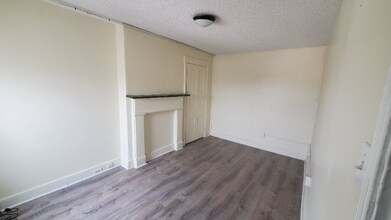 326 E Airy St-Unit -3 in Norristown, PA - Building Photo - Building Photo