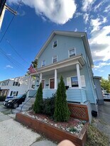 10 Richardson St, Unit 1 in Wakefield, MA - Building Photo