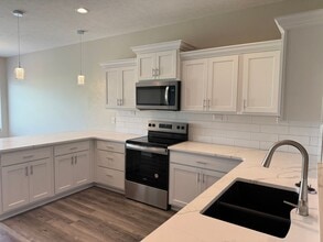 8825 Bristlecone Dr in Lincoln, NE - Building Photo - Building Photo