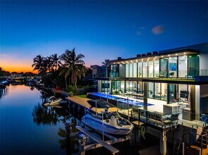 1102 Washington St in Hollywood, FL - Building Photo - Building Photo