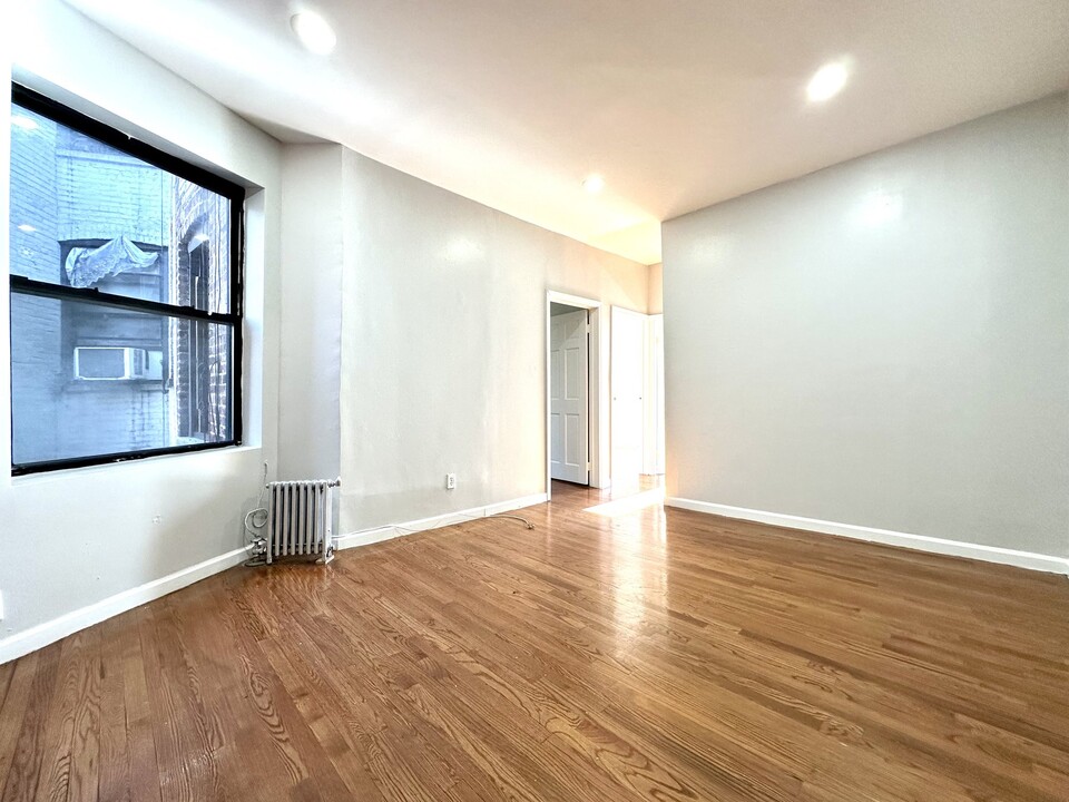 539 W 156th St in New York, NY - Building Photo