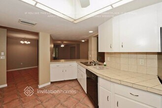 5100 Summerwood Ct in Sarasota, FL - Building Photo - Building Photo