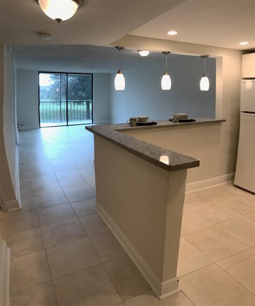 2440 DC Country Club Boulevard in Deerfield Beach, FL - Building Photo - Building Photo