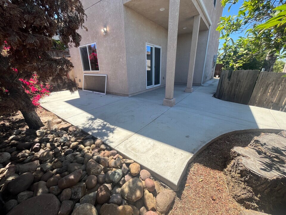 5436 Mary Lane Dr, Unit 4 Bedrooms-3 Baths in San Diego, CA - Building Photo