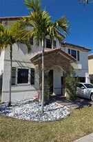 24122 SW 117 Path in Princeton, FL - Building Photo