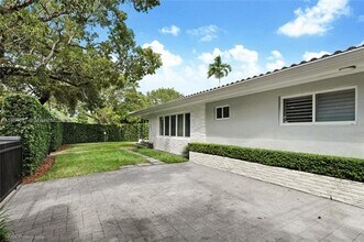 1545 Siena Ave in Coral Gables, FL - Building Photo - Building Photo