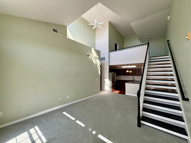 850 E Main St in Stamford, CT - Building Photo - Building Photo
