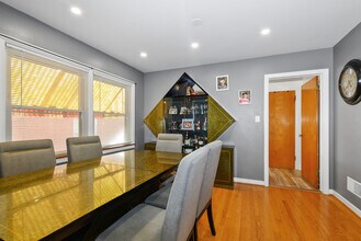 5622 N Kenneth Ave in Chicago, IL - Building Photo - Building Photo