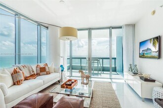6899 Collins Ave, Unit 1605 in Miami Beach, FL - Building Photo - Building Photo