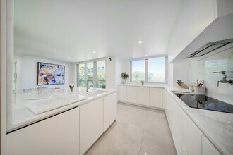 901 E Camino Real in Boca Raton, FL - Building Photo - Building Photo