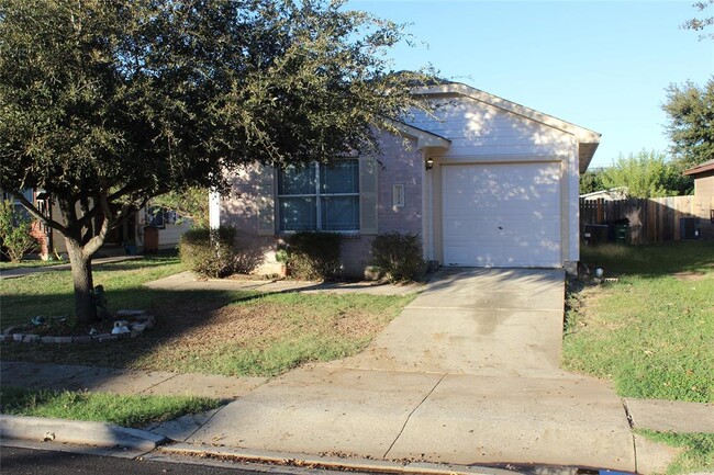 12424 LaGuardia Ln in Del Valle, TX - Building Photo - Building Photo