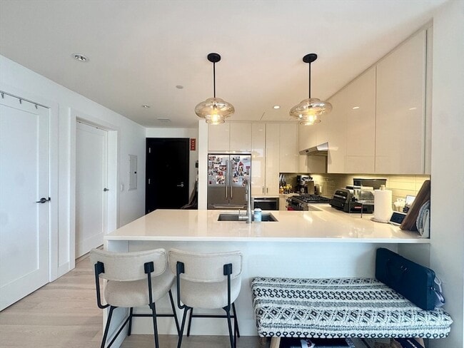 32 Traveler St, Unit 609 in Boston, MA - Building Photo - Building Photo