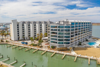 Cline's Landing in Port Aransas, TX - Building Photo - Building Photo