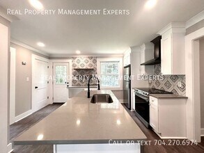 228 Keswick Ave in Charlotte, NC - Building Photo - Building Photo