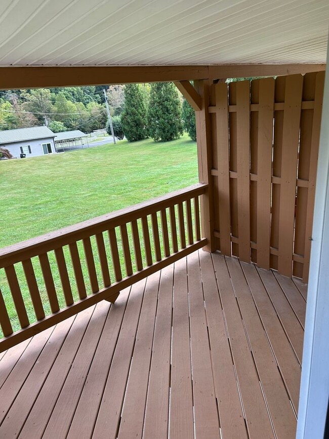 776 Laurels Rd in Johnson City, TN - Building Photo - Building Photo