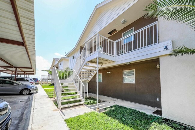 2601 Lomas Del Sur Boulevard in Laredo, TX - Building Photo - Building Photo